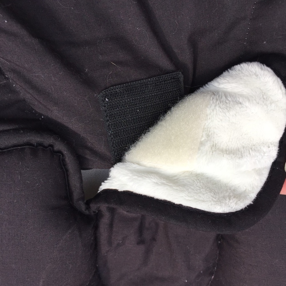 EUC Snuzzler by Kiddopotamus - Infant Seat Support - Picture 8 of 10
